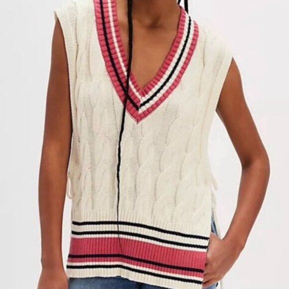 NWT $68 Free People Coastal Prep Poncho Vest One Size Nautical V Neck Cable Knit - Picture 4 of 10